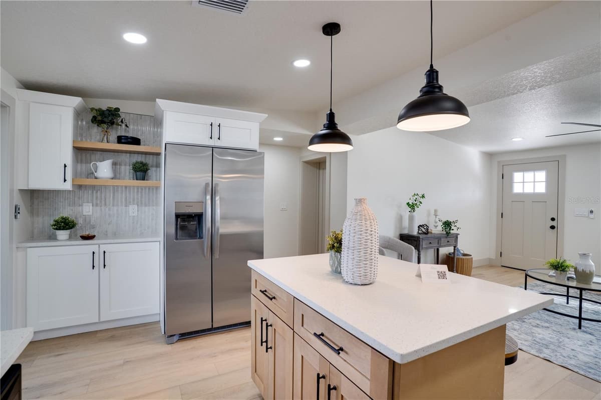 1411 TYRONE BOULEVARD — photo 10 of 39