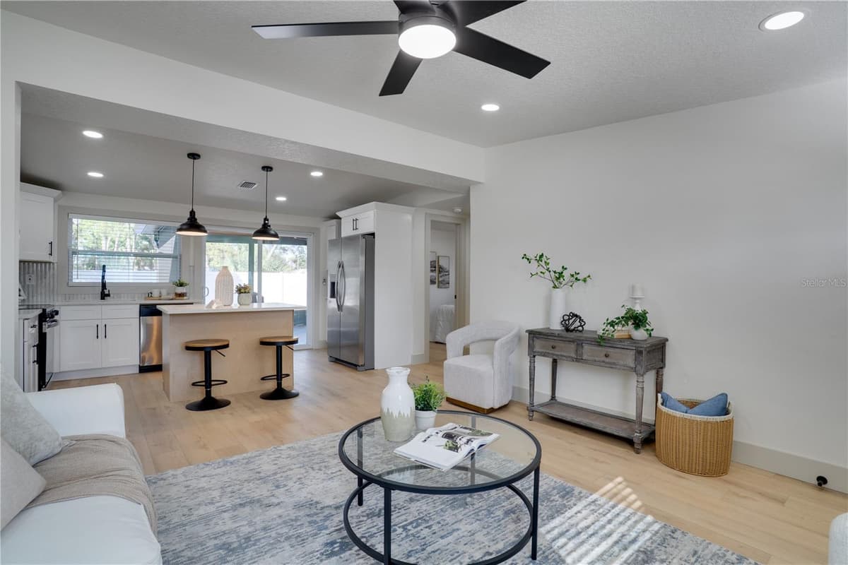 1411 TYRONE BOULEVARD — photo 7 of 39