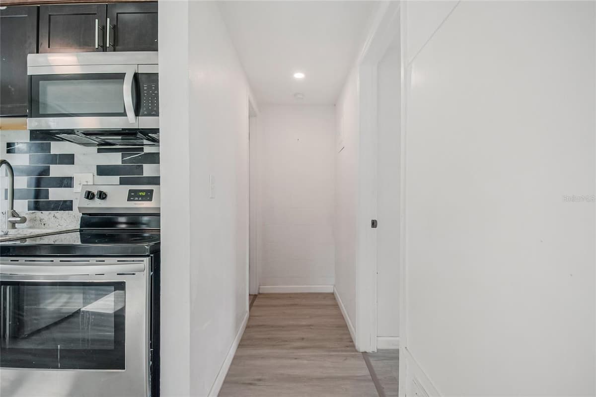 723 24TH STREET — photo 38 of 50