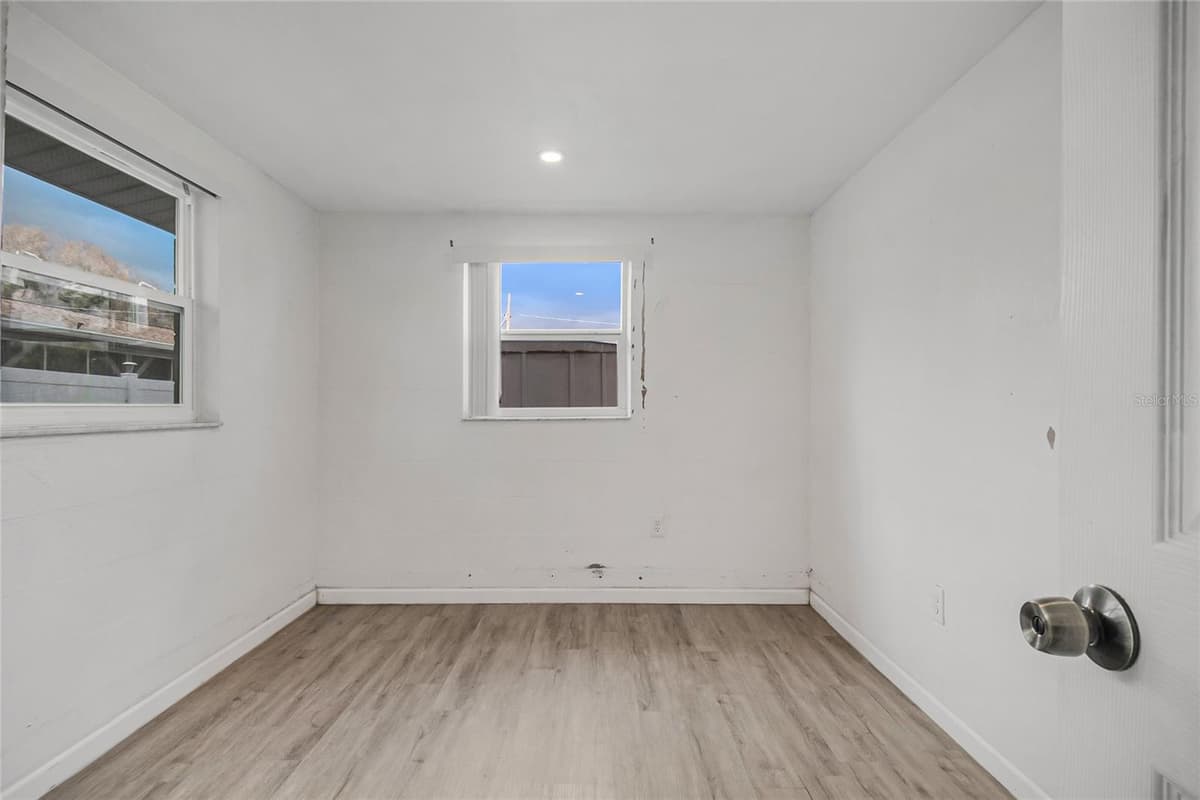 723 24TH STREET — photo 40 of 50