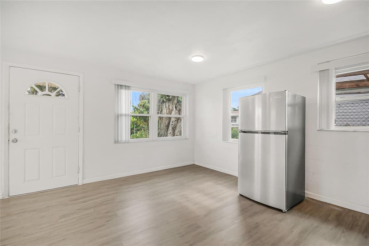 723 24TH STREET — photo 33 of 50