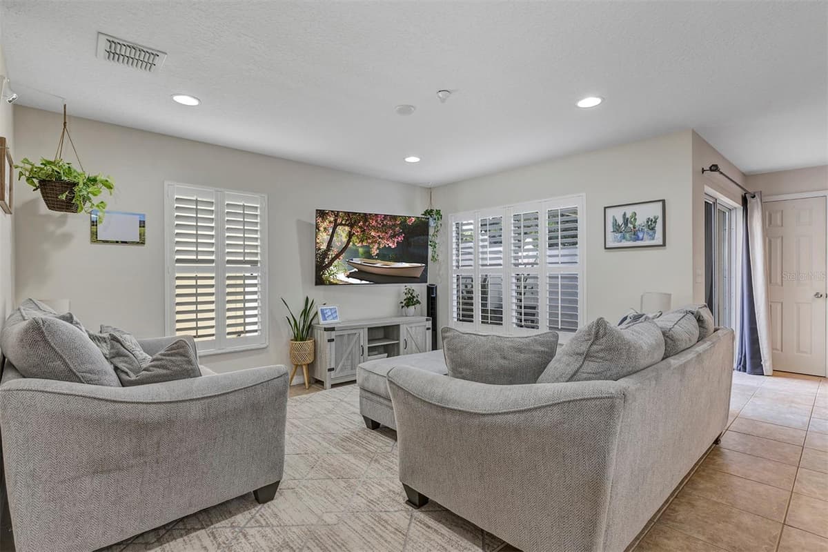 13855 GOLDEN RUSSET DRIVE — photo 4 of 44