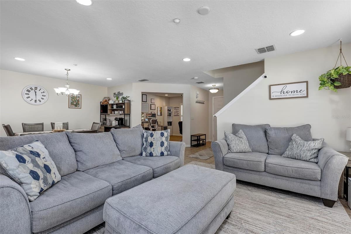 13855 GOLDEN RUSSET DRIVE — photo 6 of 44