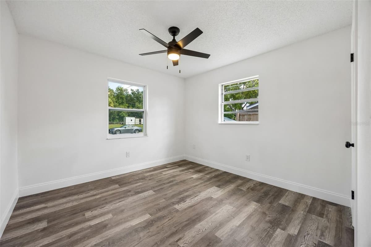 1660 ASHWOOD AVENUE — photo 13 of 22