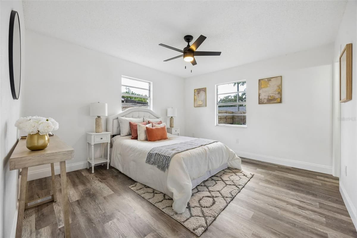 1660 ASHWOOD AVENUE — photo 10 of 22