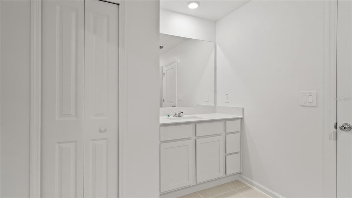2465 HALLOW GARDEN ROAD — photo 8 of 13