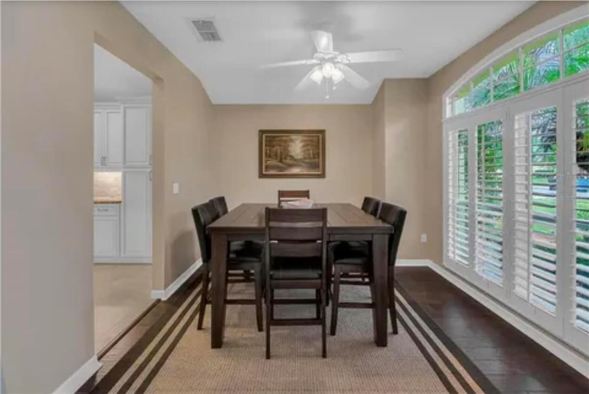 624 HARDWOOD CIRCLE — photo 4 of 25