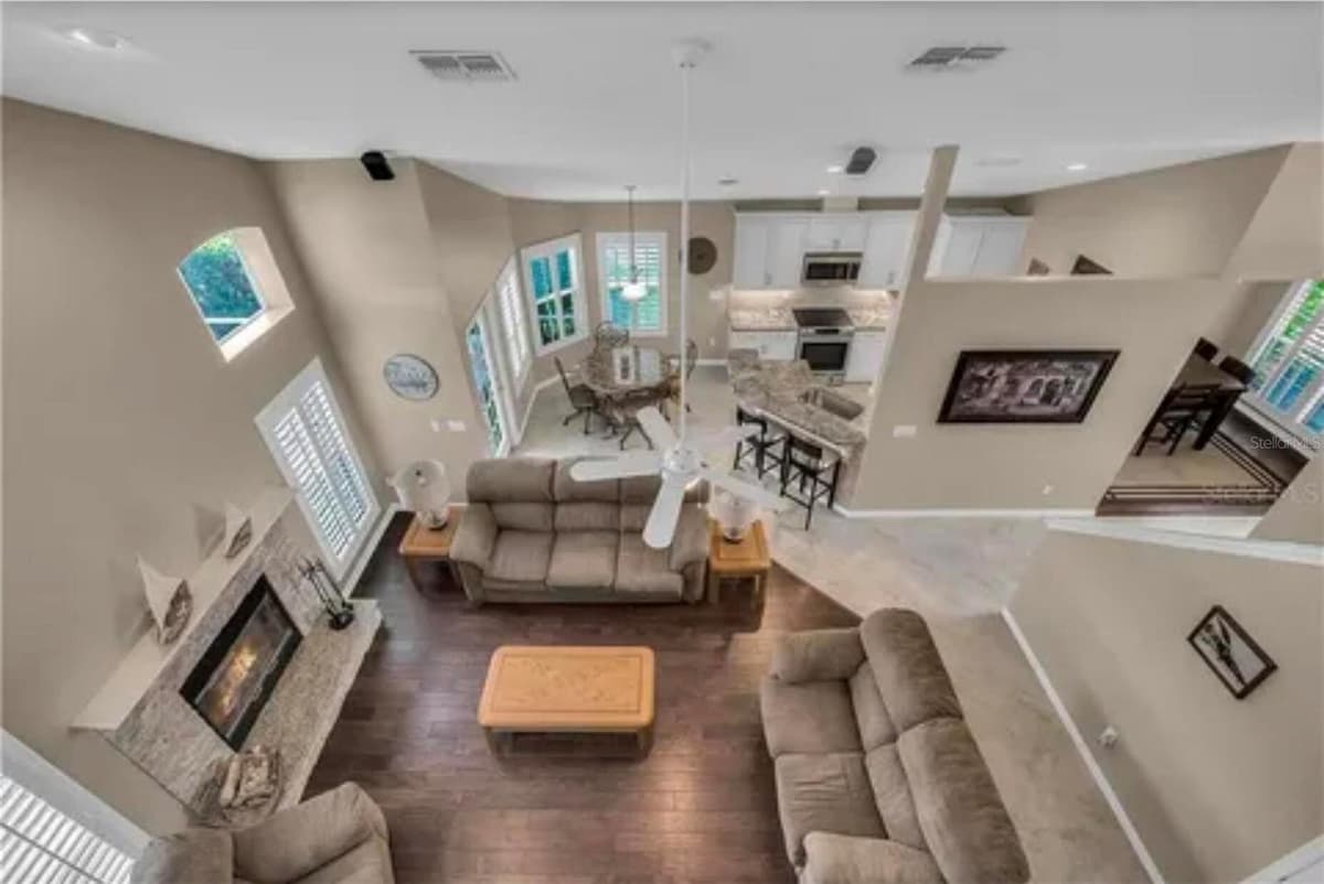 624 HARDWOOD CIRCLE — photo 13 of 25