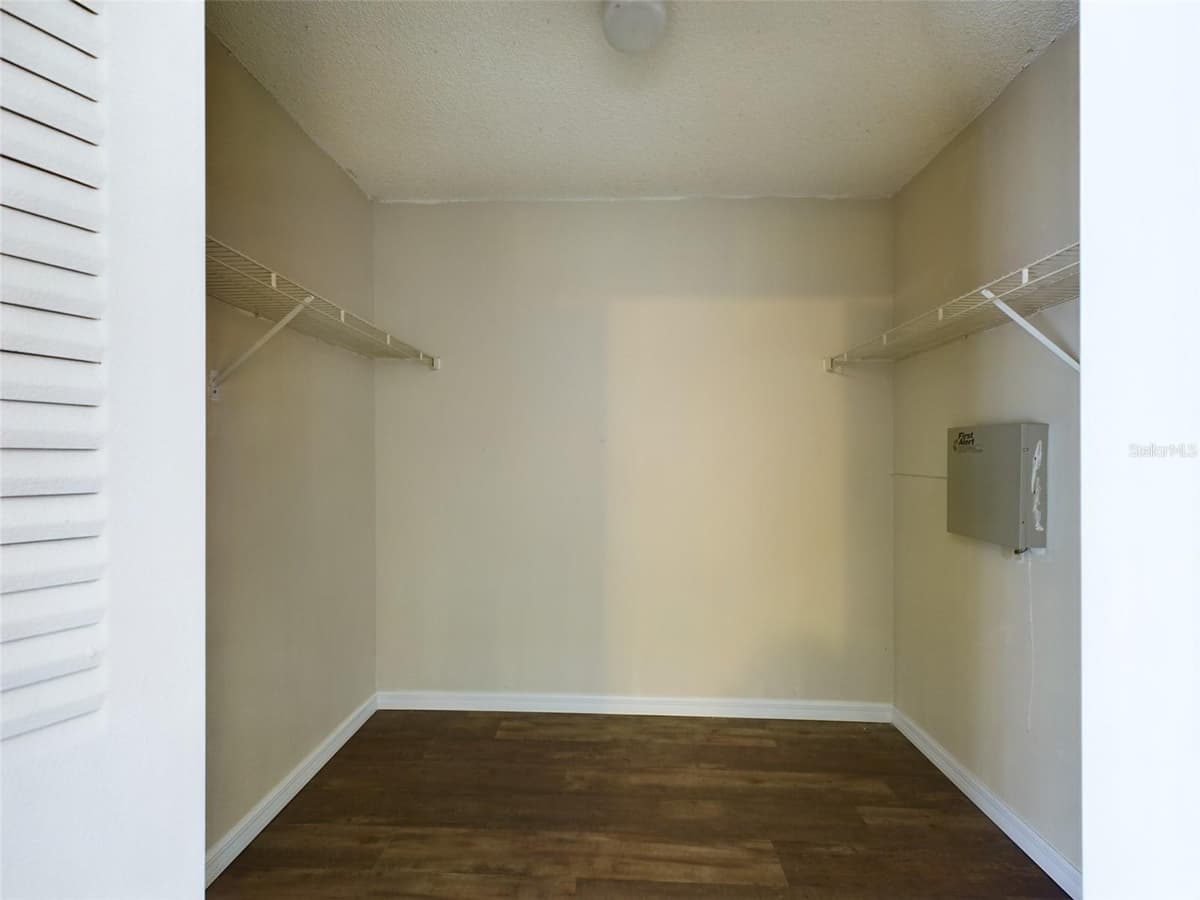 244 WINTER RIDGE BOULEVARD — photo 19 of 26
