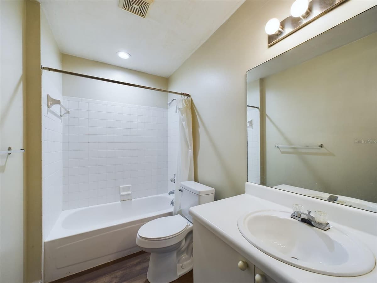 244 WINTER RIDGE BOULEVARD — photo 14 of 26