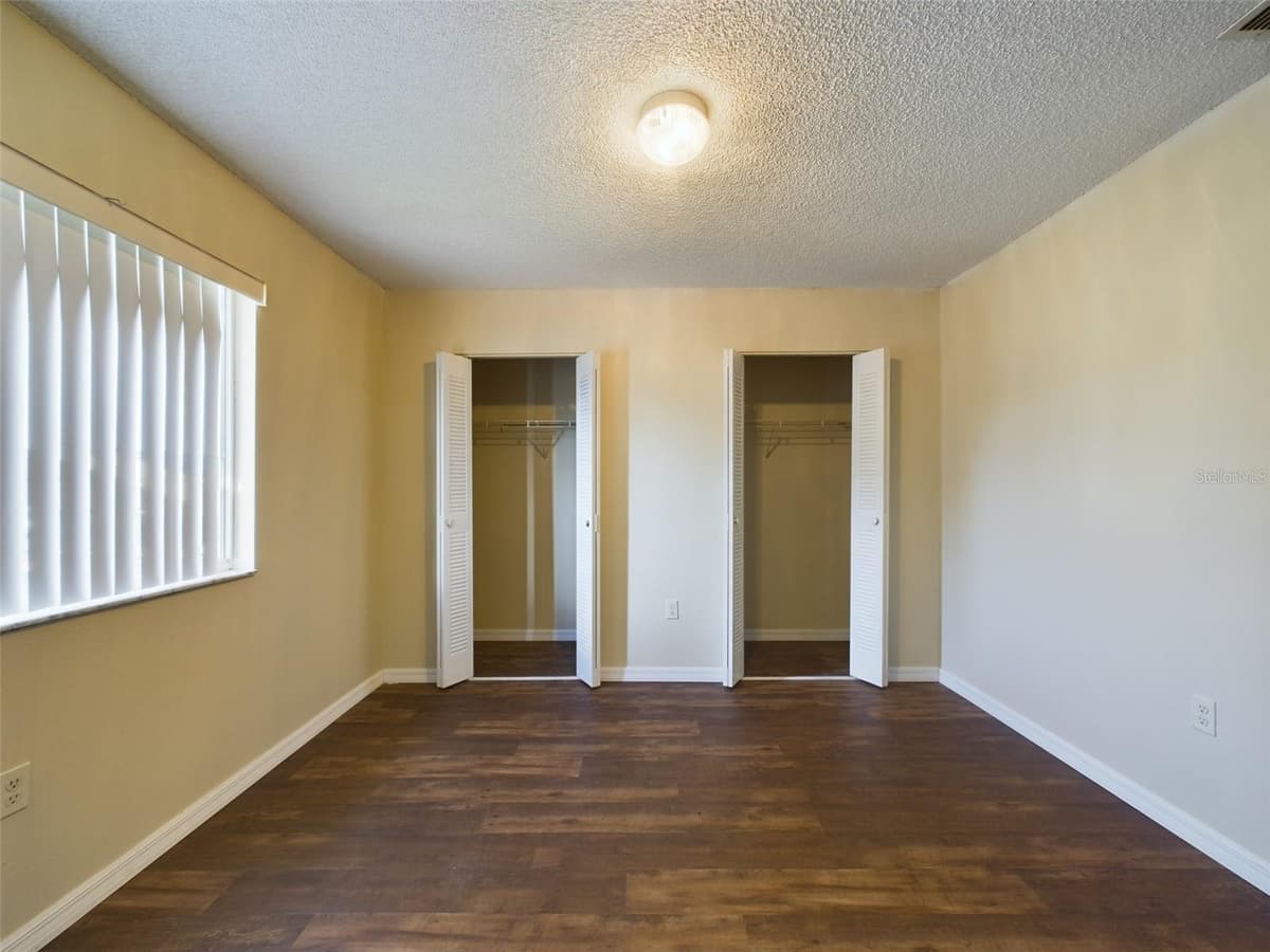 244 WINTER RIDGE BOULEVARD — photo 12 of 26