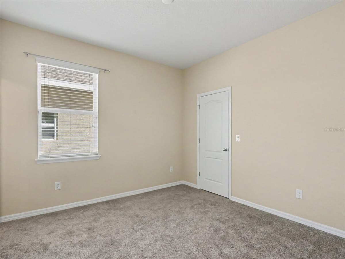 10413 AVIAN FORREST DRIVE — photo 21 of 41