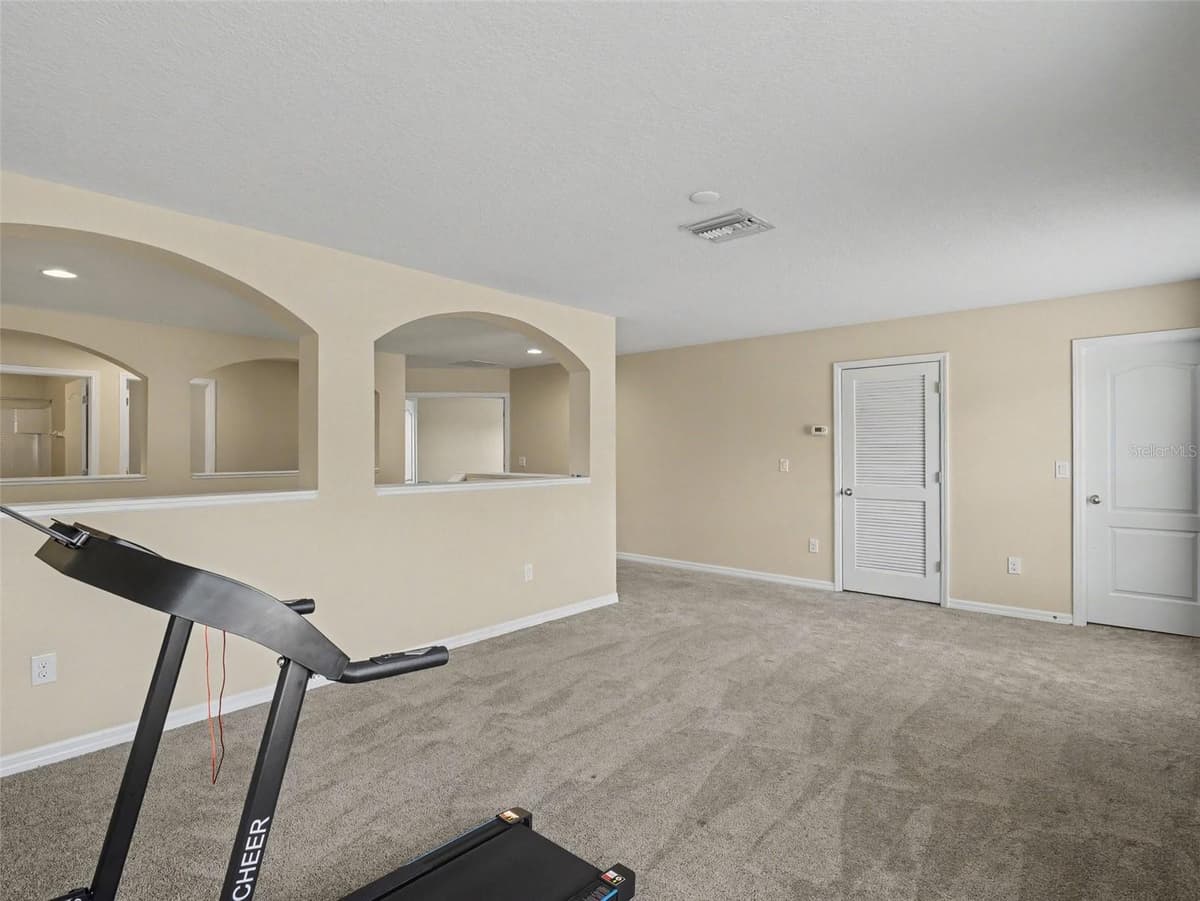 10413 AVIAN FORREST DRIVE — photo 14 of 41