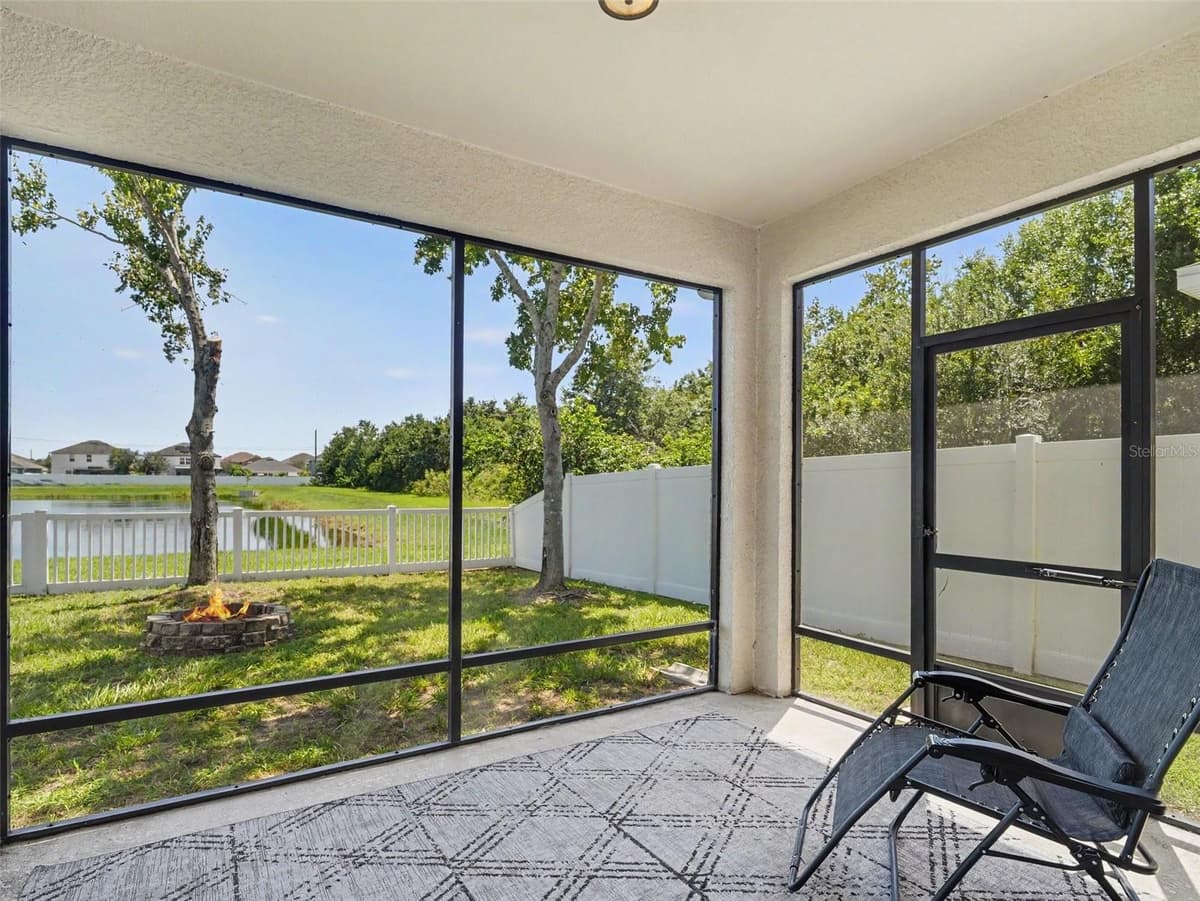 10413 AVIAN FORREST DRIVE — photo 33 of 41