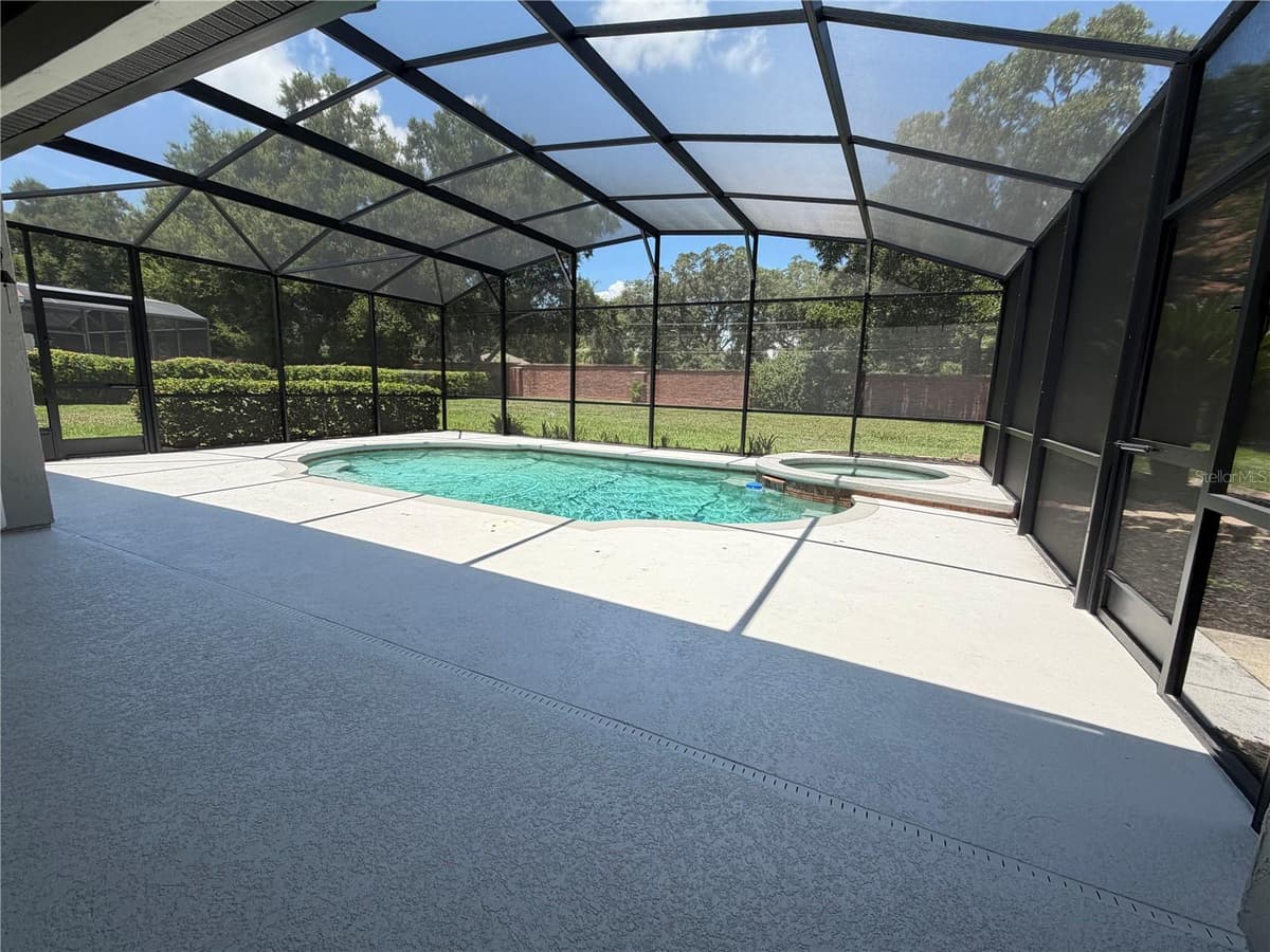 1070 CEASARS COURT — photo 3 of 8
