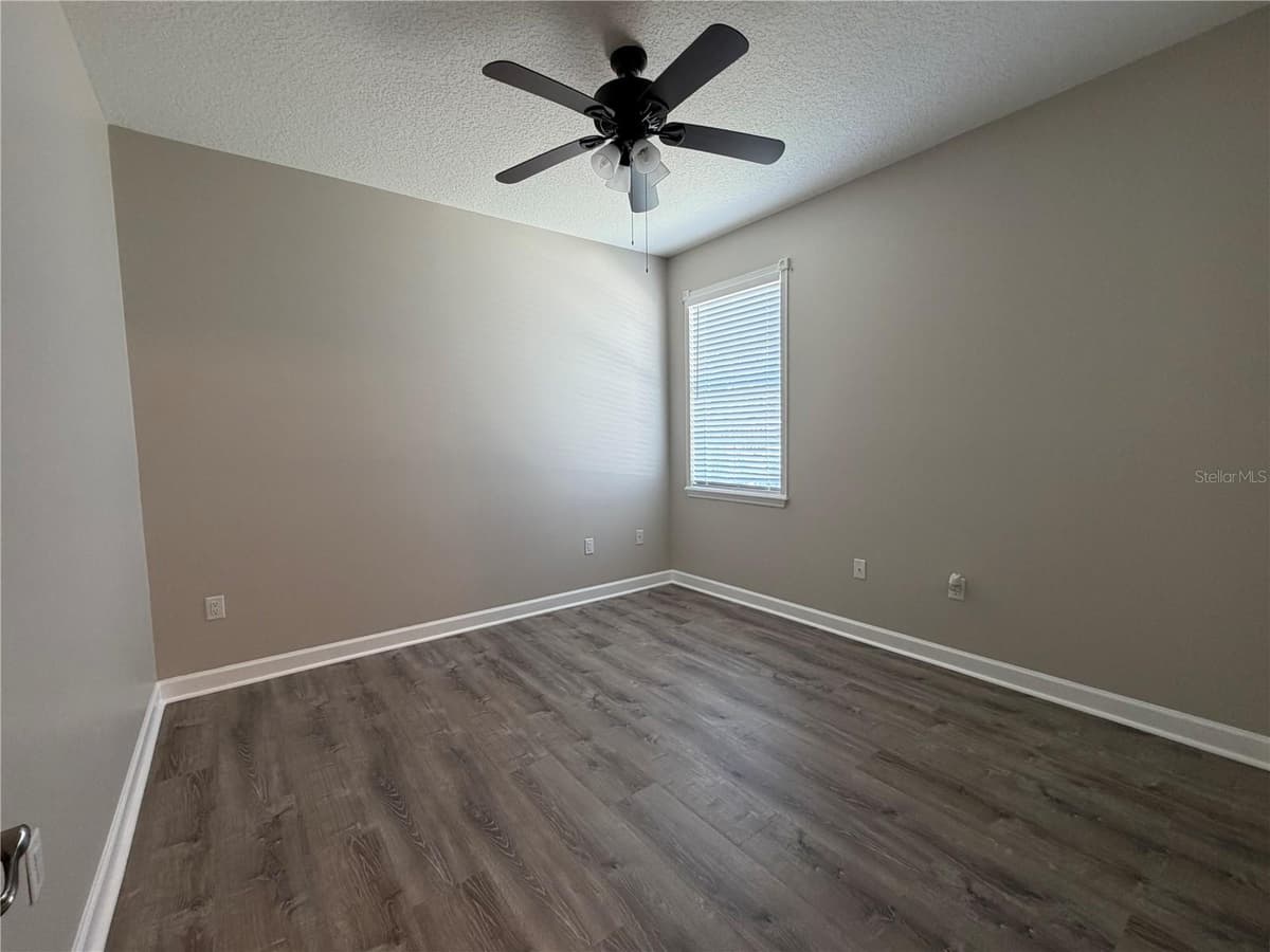 1070 CEASARS COURT — photo 5 of 8