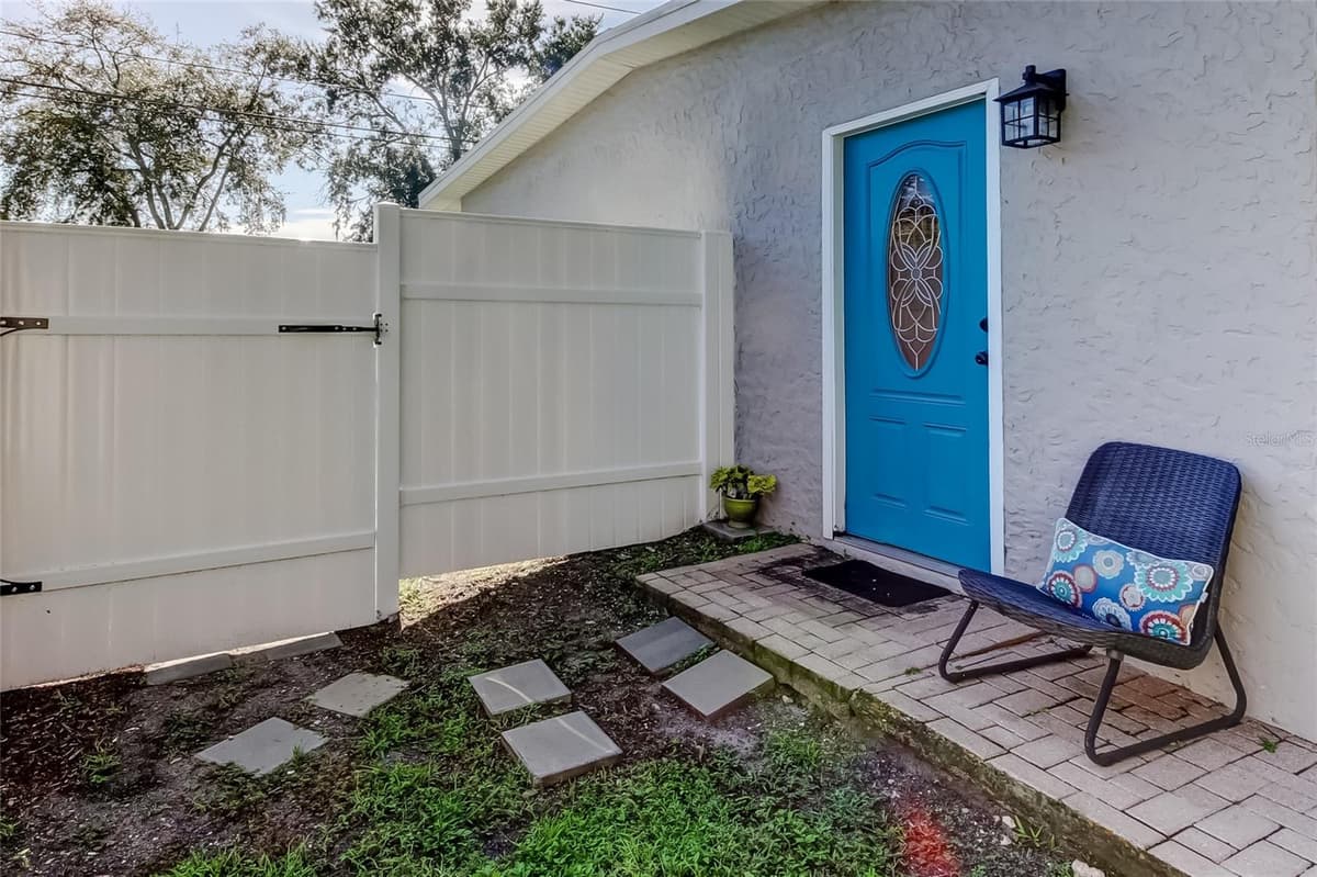 375 10TH AVENUE — photo 40 of 41