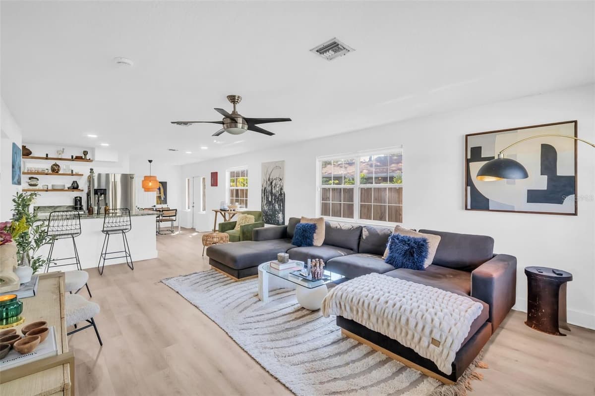218 49TH AVENUE — photo 4 of 40