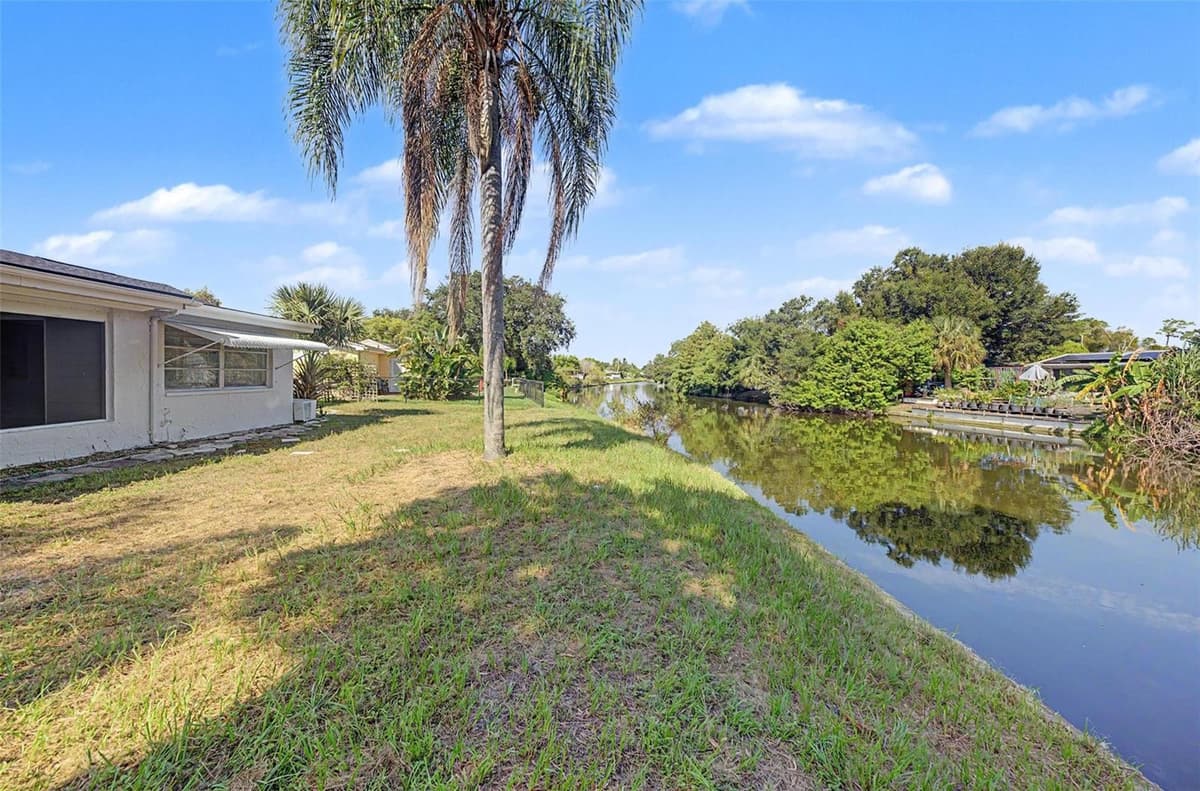3909 SAIL DRIVE — photo 31 of 40