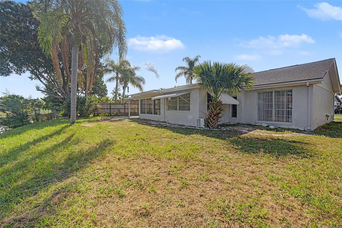 3909 SAIL DRIVE — photo 32 of 40