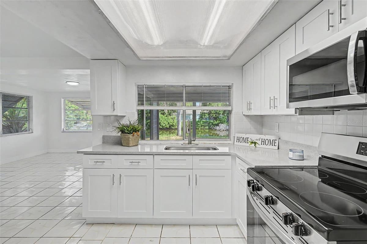 3909 SAIL DRIVE — photo 20 of 40