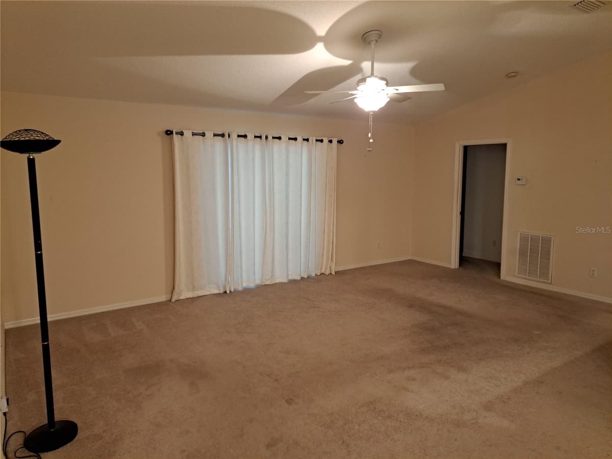 2692 HAMLET PLACE — photo 9 of 27