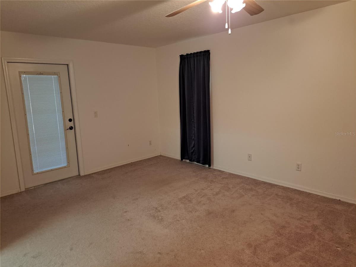 2692 HAMLET PLACE — photo 16 of 27