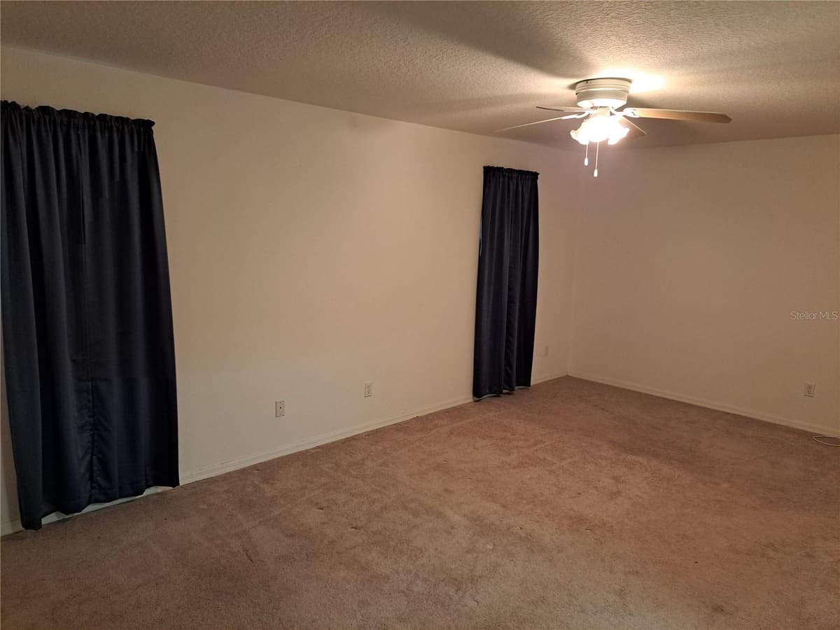 2692 HAMLET PLACE — photo 17 of 27
