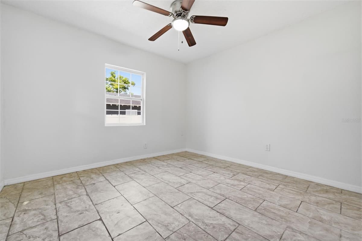 1201 LINCOLN AVENUE — photo 17 of 31