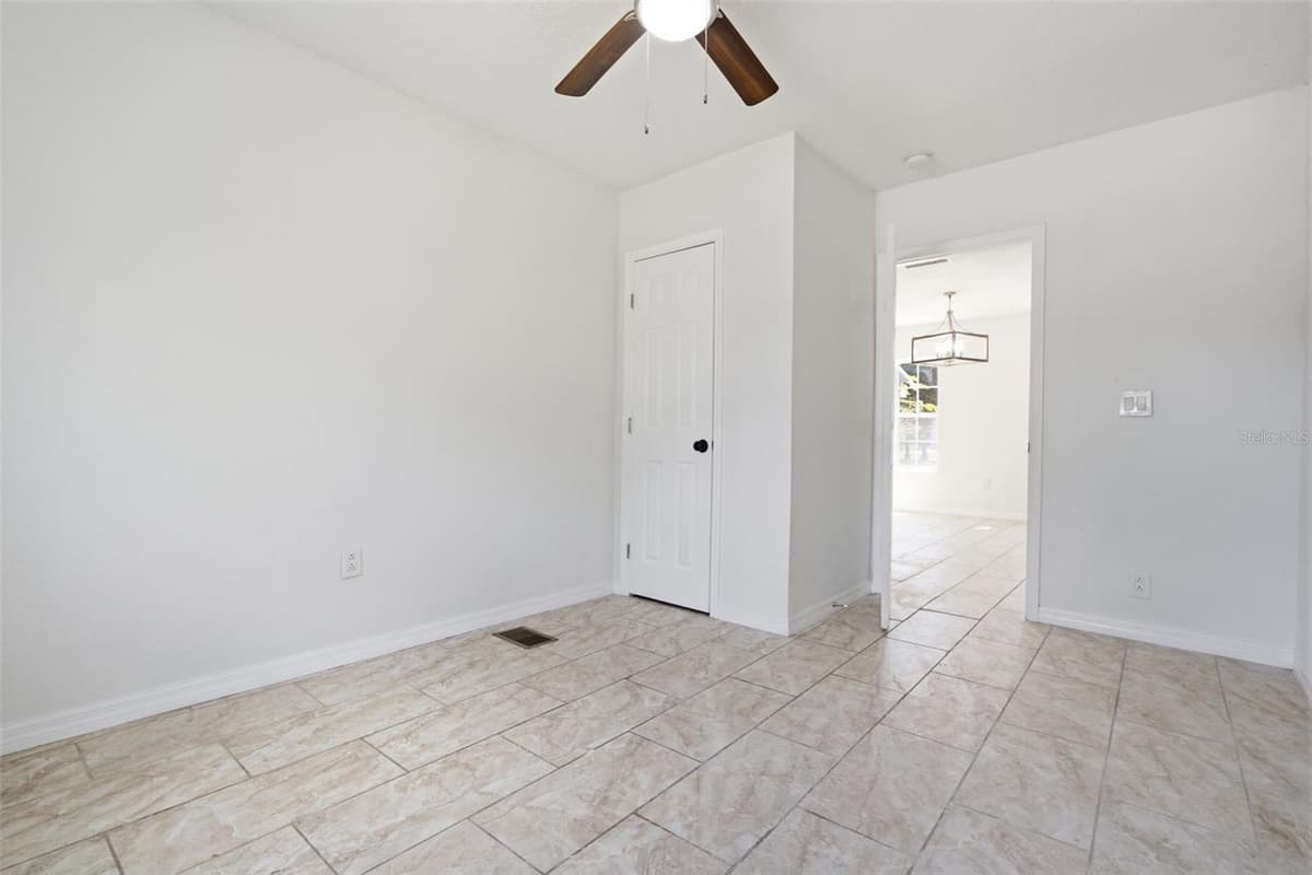 1201 LINCOLN AVENUE — photo 16 of 31