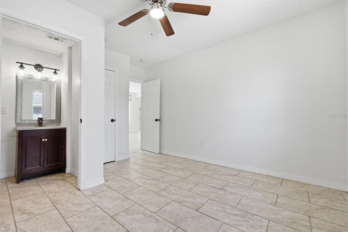 1201 LINCOLN AVENUE — photo 13 of 31