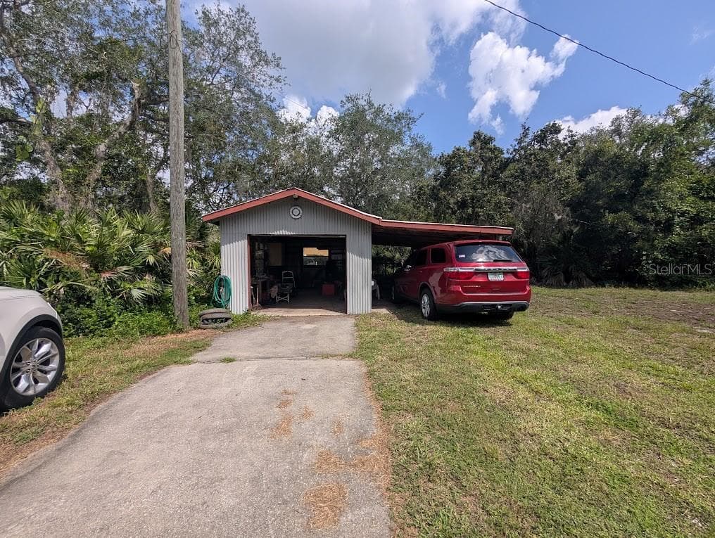 348 MITNIK DRIVE — photo 4 of 13