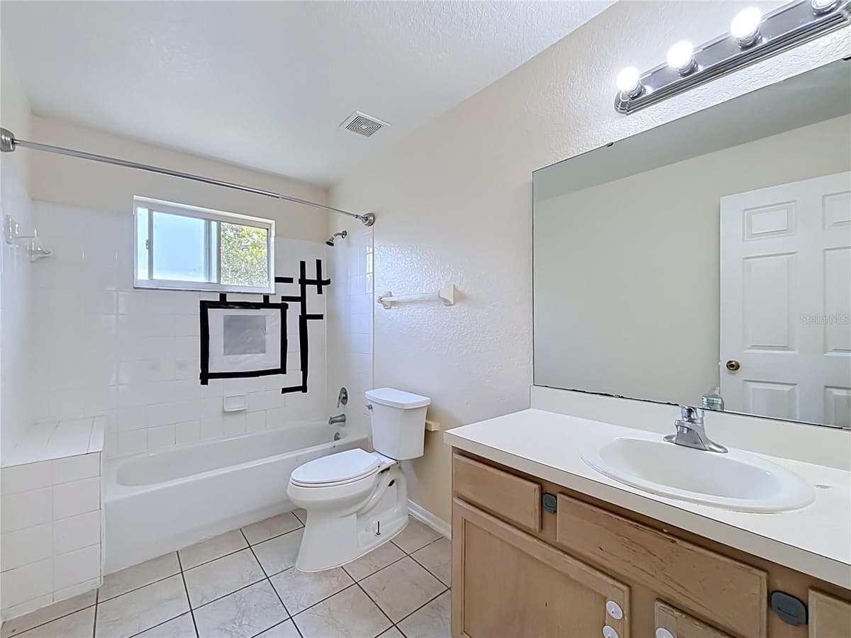 2332 PRIME CIRCLE — photo 15 of 23