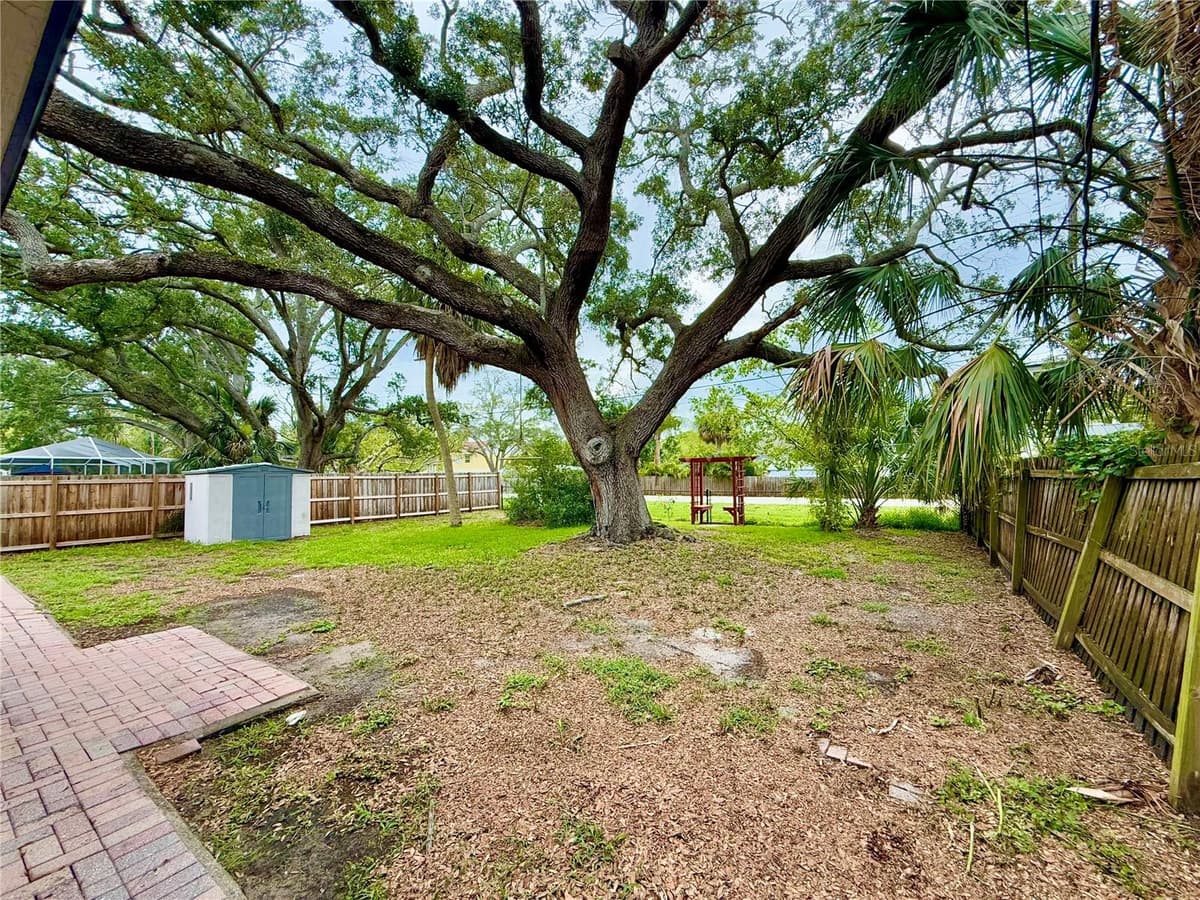 1837 PASADENA DRIVE — photo 18 of 26