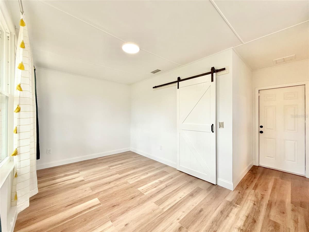 1837 PASADENA DRIVE — photo 7 of 26