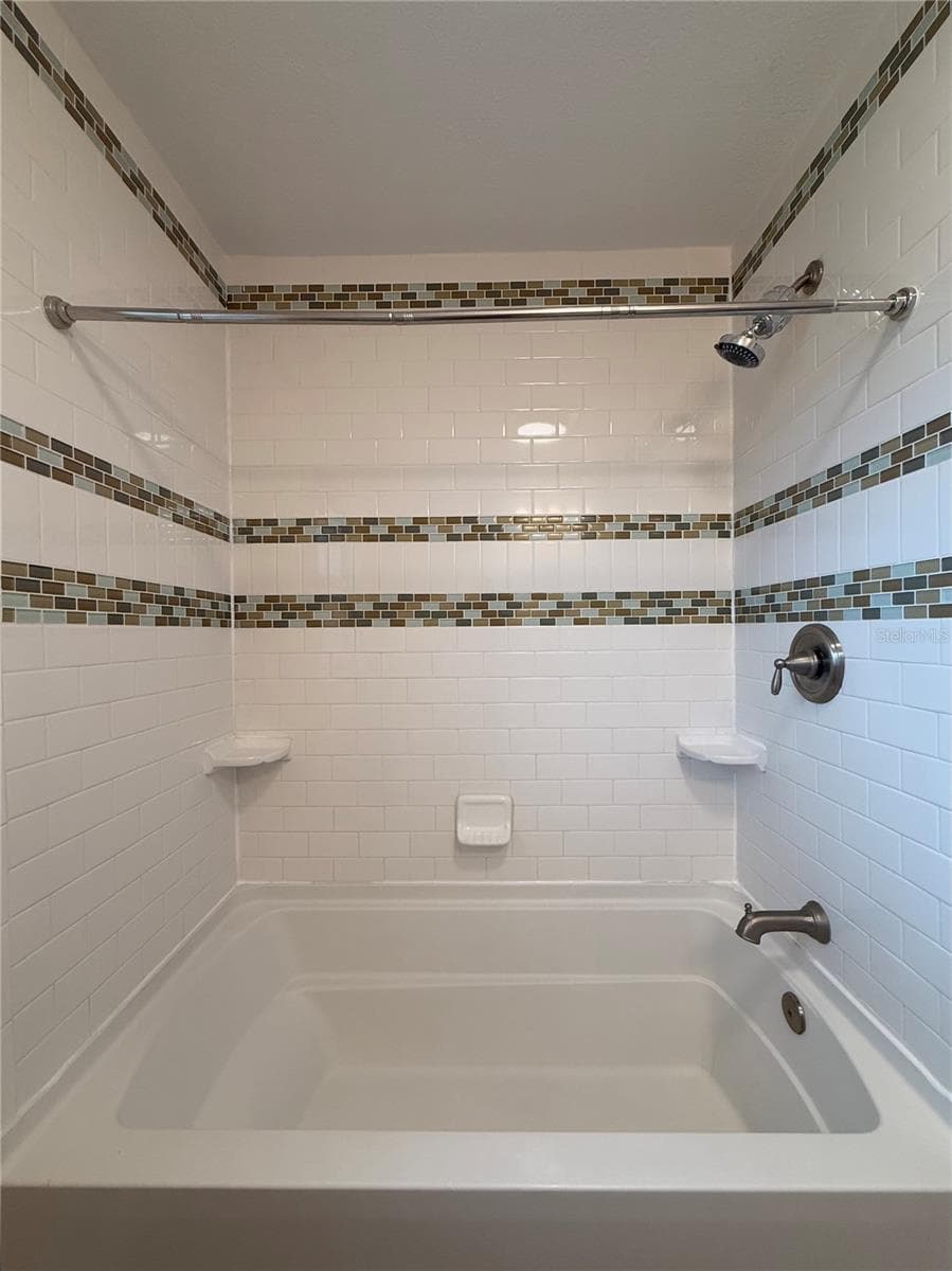 1837 PASADENA DRIVE — photo 10 of 26
