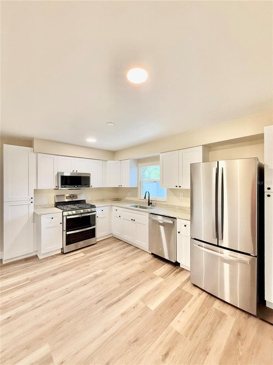 1837 PASADENA DRIVE — photo 4 of 26