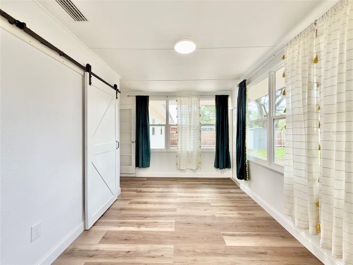 1837 PASADENA DRIVE — photo 8 of 26