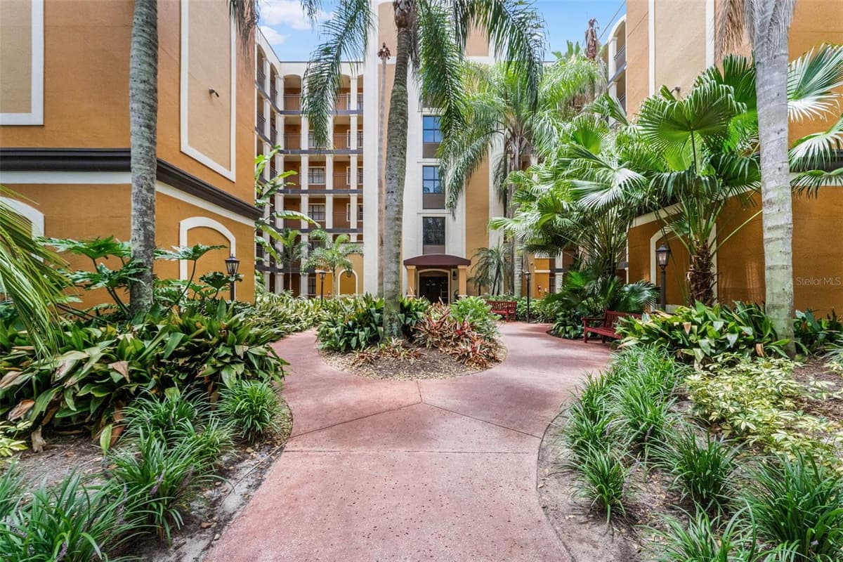 12521 FLORIDAYS RESORT DRIVE — photo 48 of 74