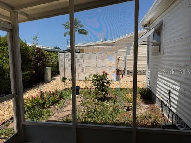 251 SOUTHWINDS DRIVE — photo 25 of 47