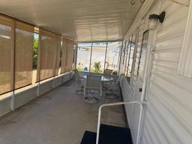 251 SOUTHWINDS DRIVE — photo 22 of 47