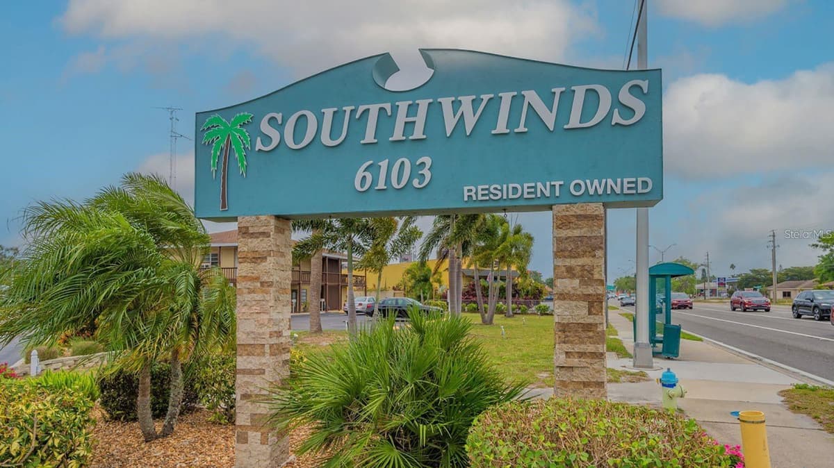 251 SOUTHWINDS DRIVE — photo 47 of 47