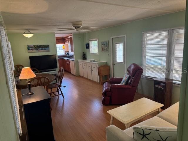251 SOUTHWINDS DRIVE — photo 14 of 47