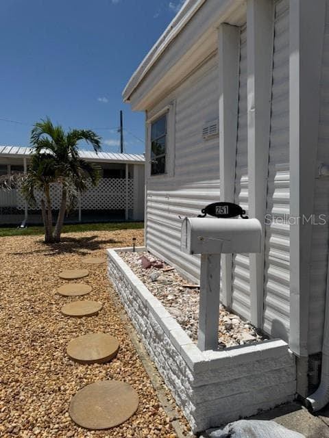 251 SOUTHWINDS DRIVE — photo 32 of 47