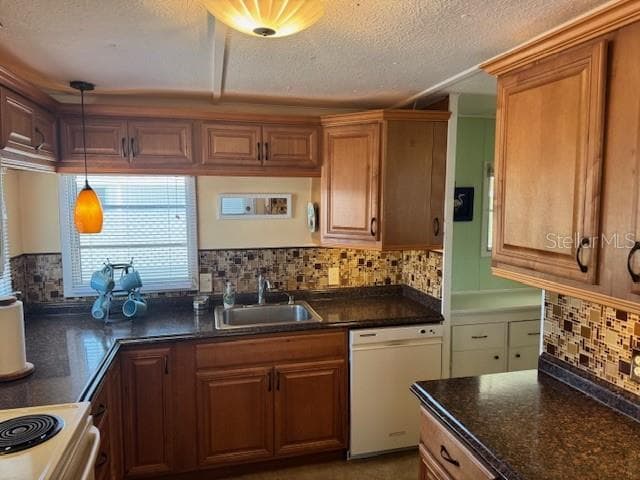 251 SOUTHWINDS DRIVE — photo 17 of 47