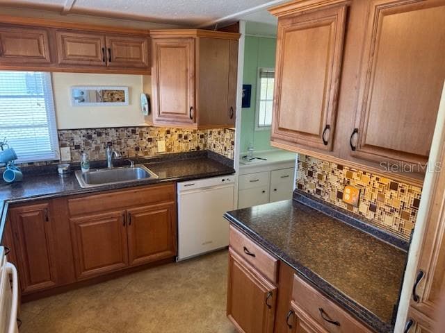 251 SOUTHWINDS DRIVE — photo 19 of 47