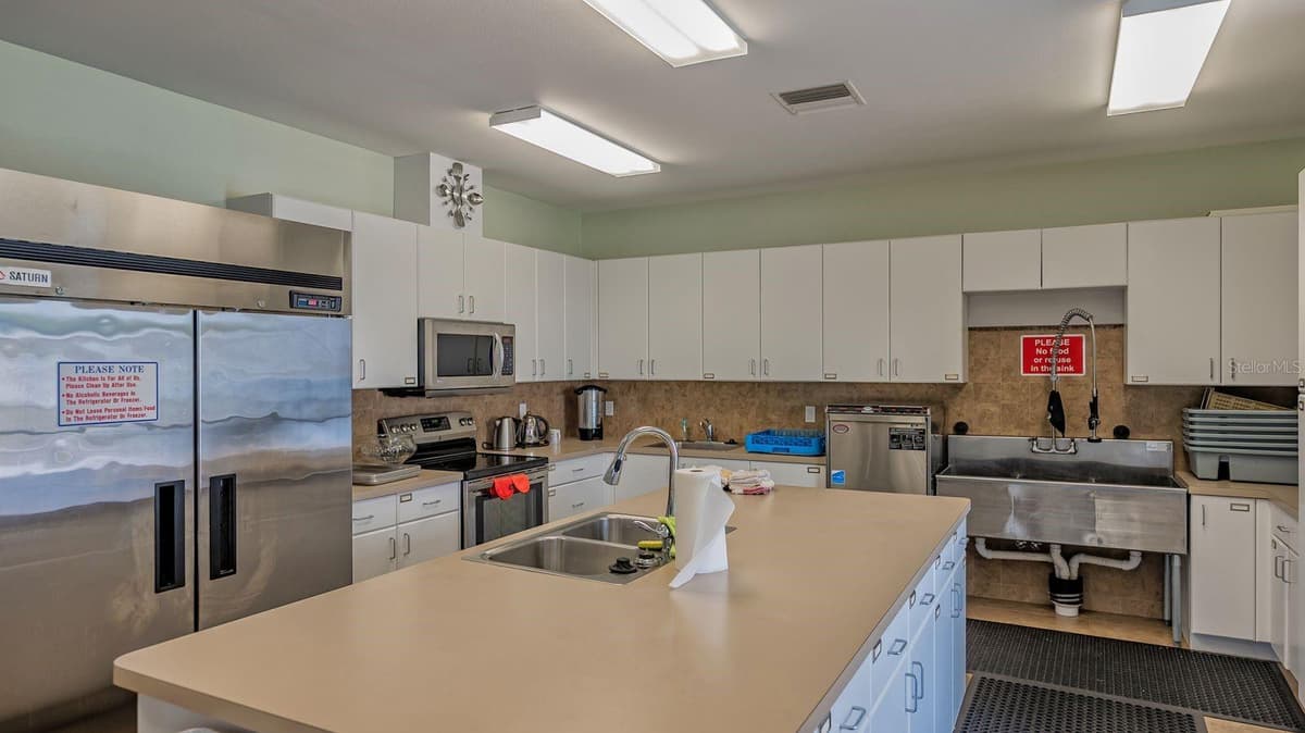 251 SOUTHWINDS DRIVE — photo 37 of 47