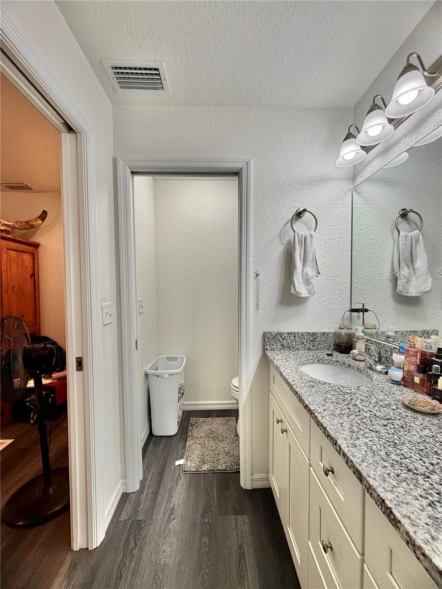 48 MAPLE DRIVE — photo 14 of 17