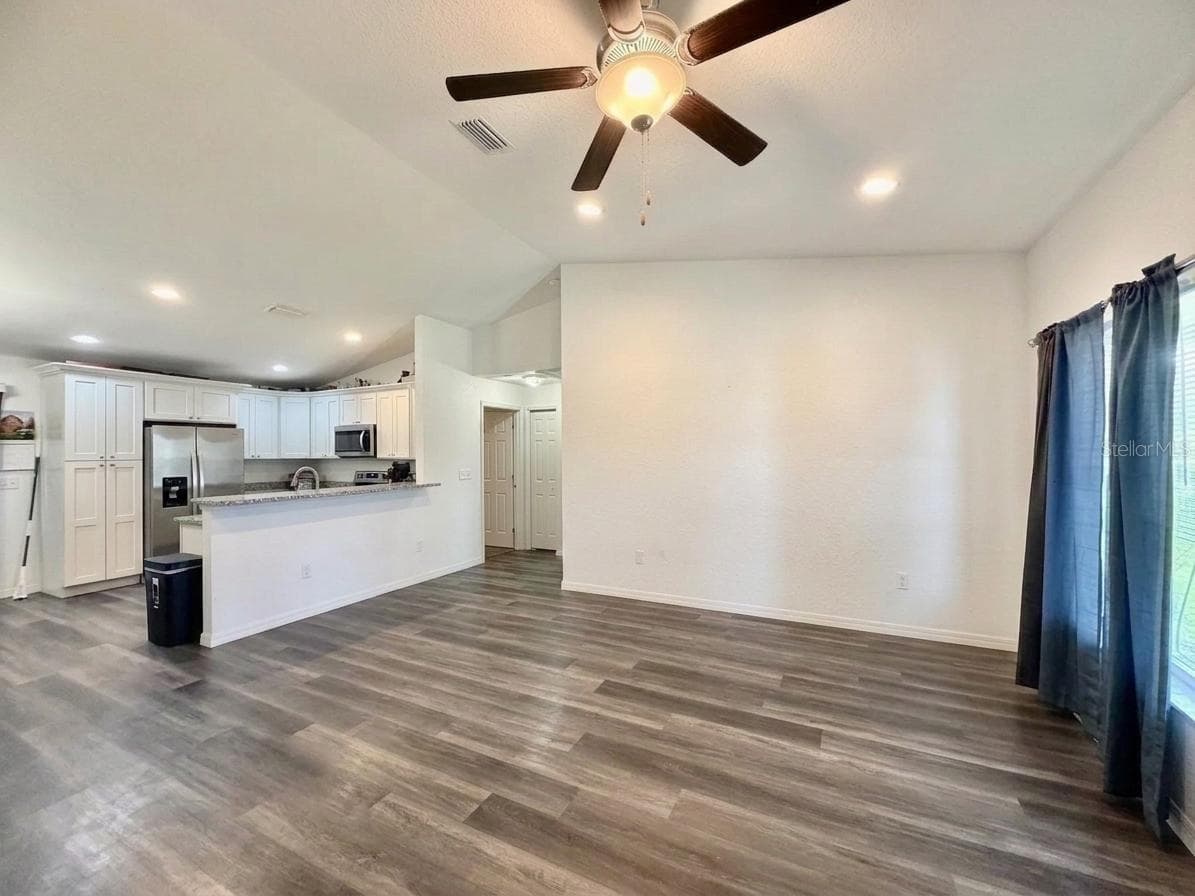 48 MAPLE DRIVE — photo 3 of 17