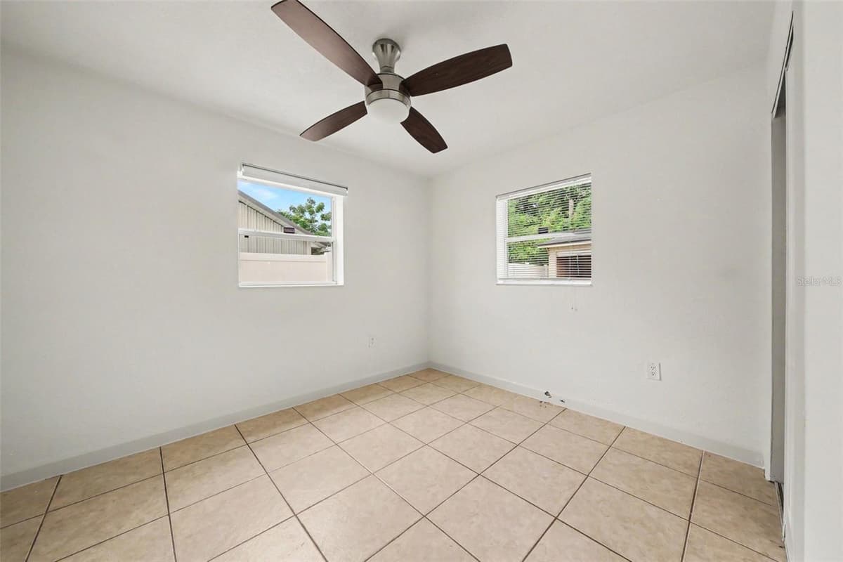 5818 FLORI LANE — photo 17 of 23